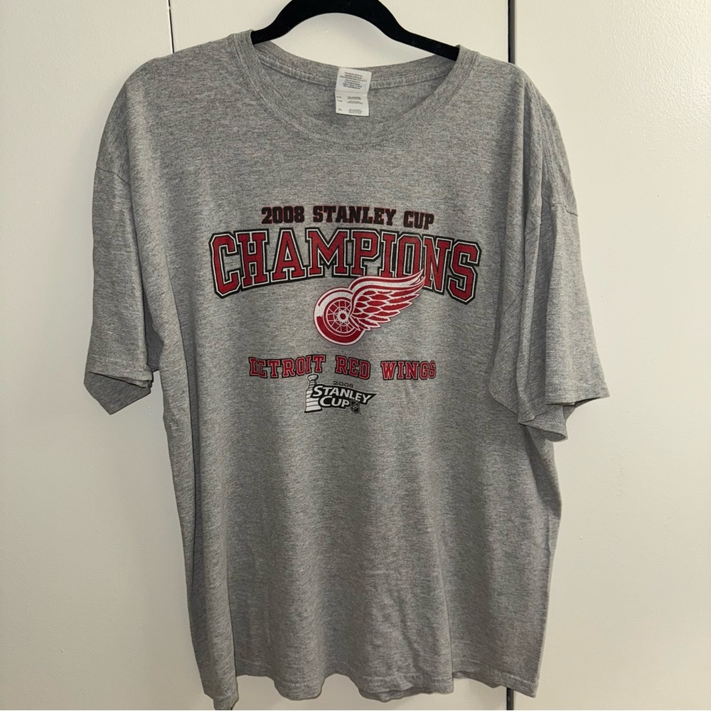 Vintage Y2K Detroit Red Wings Tee